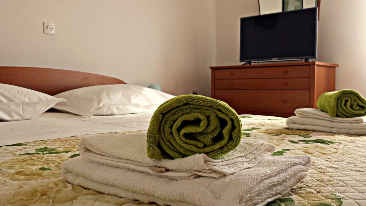 Apartmani Anda Трогир Экстерьер фото