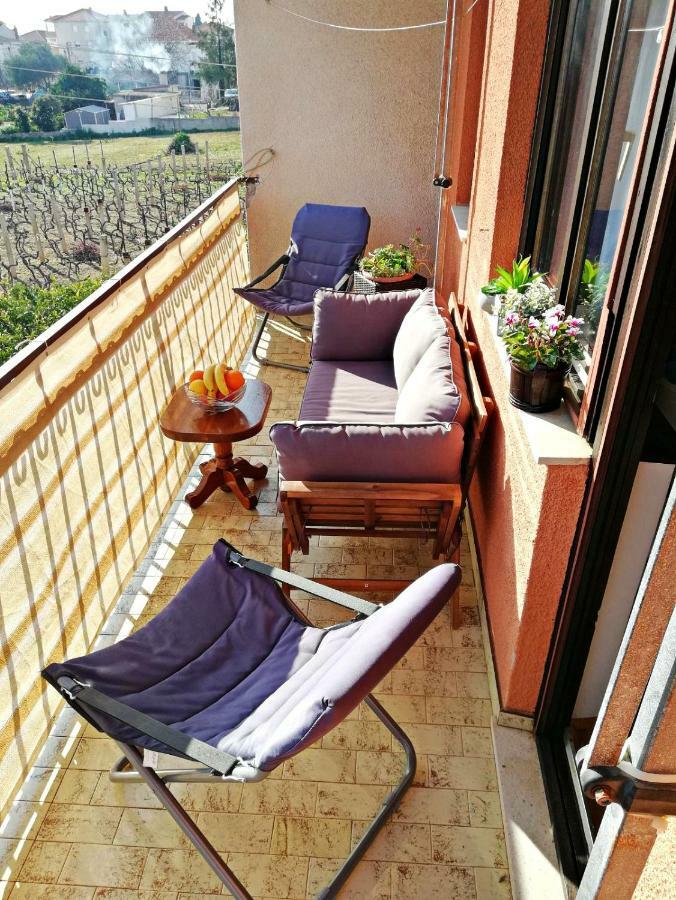 Apartmani Anda Трогир Экстерьер фото
